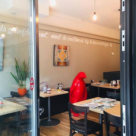 Logies Zen Aan Zee Bed & Breakfast Oostende Exterior foto